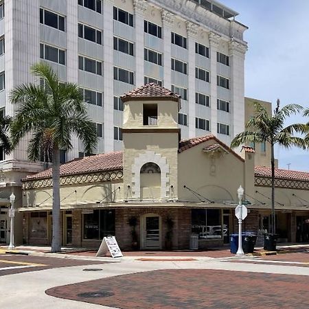The Banyan Hotel Fort Myers, Tapestry Collection By Hilton Dış mekan fotoğraf